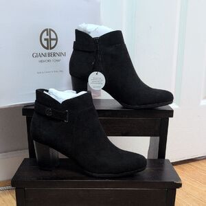 Giani Bernini Artemyssf Faux Suede Black Memory Foam Ankle Boots Sz 12M NEW